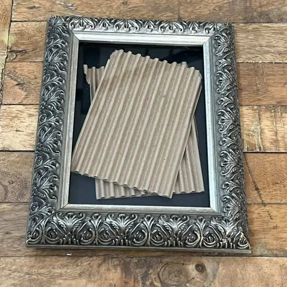 Antique Silver-toned Ornate Scroll Metal Picture Frame Fits 5x7 Photos